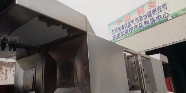 無錫布袋除塵器為什么會(huì)結(jié)露？這五點(diǎn)你該知道！