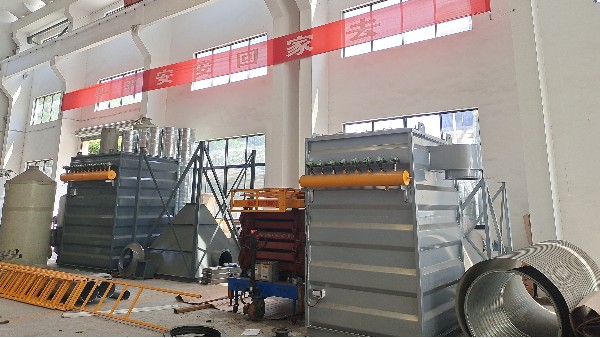 掃除企業(yè)發(fā)展的畔腳石，水泥行業(yè)除塵當(dāng)選布袋除塵器廠家耀先